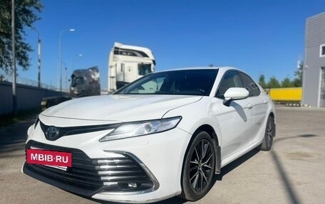 Toyota Camry, 2021 год, 3 000 000 рублей, 6 фотография
