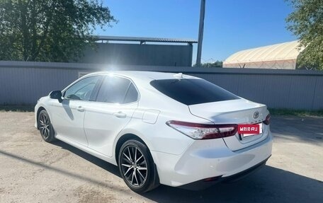 Toyota Camry, 2021 год, 3 000 000 рублей, 5 фотография