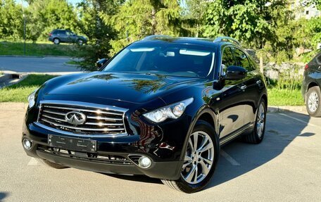 Infiniti FX II, 2013 год, 2 295 000 рублей, 4 фотография