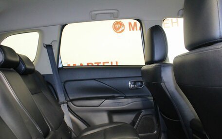 Mitsubishi Outlander III рестайлинг 3, 2013 год, 1 539 000 рублей, 11 фотография