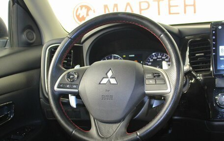 Mitsubishi Outlander III рестайлинг 3, 2013 год, 1 539 000 рублей, 17 фотография