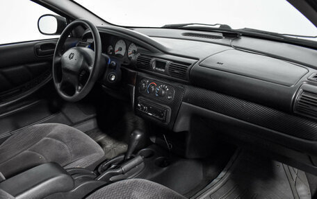 Dodge Stratus II, 2001 год, 249 000 рублей, 17 фотография