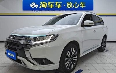 Mitsubishi Outlander III рестайлинг 3, 2021 год, 1 758 000 рублей, 1 фотография