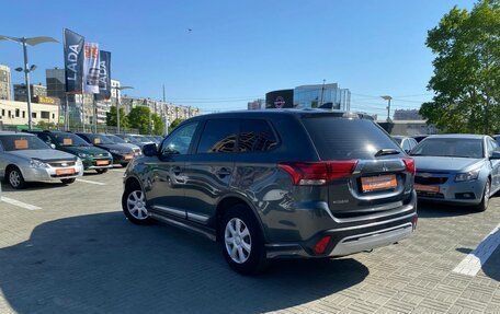 Mitsubishi Outlander III рестайлинг 3, 2019 год, 1 790 000 рублей, 5 фотография