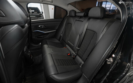 BMW 3 серия, 2019 год, 3 350 000 рублей, 12 фотография