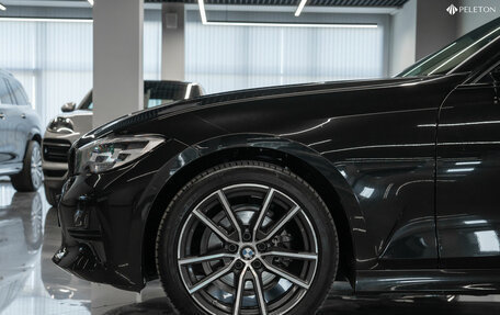BMW 3 серия, 2019 год, 3 350 000 рублей, 19 фотография