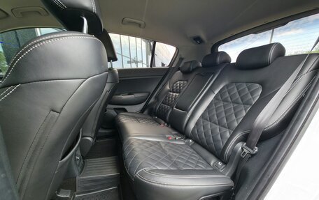 KIA Sportage IV рестайлинг, 2019 год, 2 000 000 рублей, 13 фотография