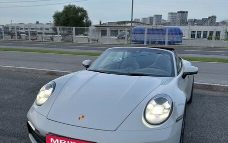 Porsche 911, 2021 год, 19 000 000 рублей, 3 фотография