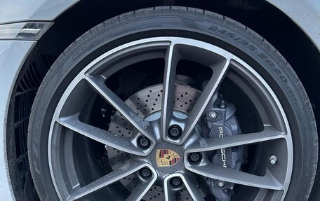 Porsche 911, 2021 год, 19 000 000 рублей, 14 фотография