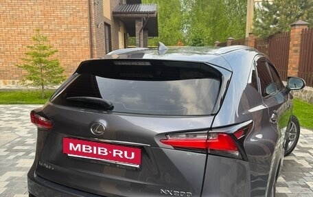 Lexus NX I, 2016 год, 2 750 000 рублей, 3 фотография
