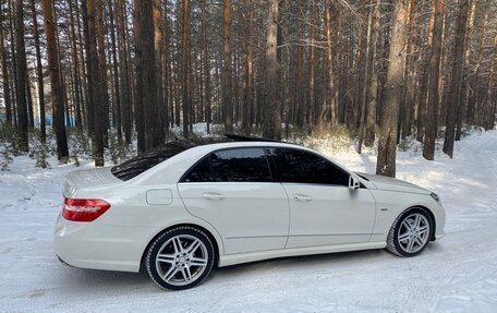 Mercedes-Benz E-Класс, 2009 год, 1 740 000 рублей, 15 фотография