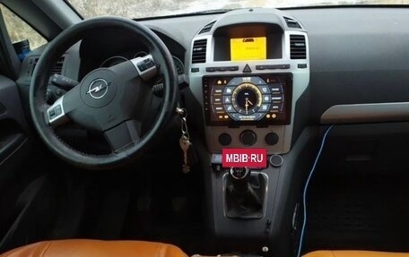 Opel Zafira B, 2009 год, 620 000 рублей, 2 фотография
