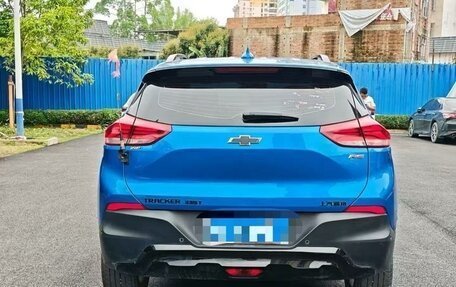 Chevrolet Trax, 2022 год, 1 300 000 рублей, 3 фотография