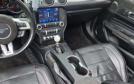 Ford Mustang VI рестайлинг, 2019 год, 3 650 000 рублей, 9 фотография