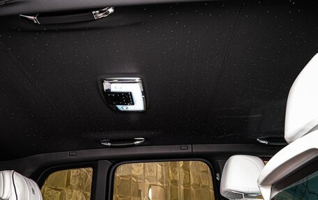 Rolls-Royce Cullinan, 2025 год, 70 000 000 рублей, 14 фотография