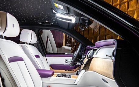Rolls-Royce Cullinan, 2025 год, 70 000 000 рублей, 20 фотография