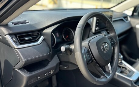 Toyota RAV4, 2021 год, 3 135 000 рублей, 11 фотография