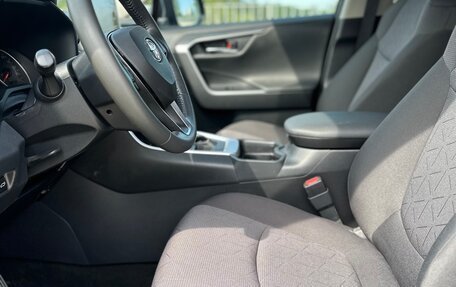 Toyota RAV4, 2021 год, 3 135 000 рублей, 7 фотография