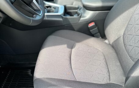 Toyota RAV4, 2021 год, 3 135 000 рублей, 9 фотография