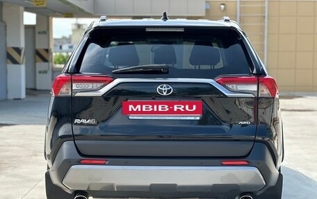 Toyota RAV4, 2021 год, 3 135 000 рублей, 5 фотография
