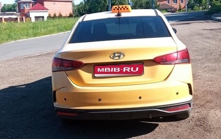 Hyundai Solaris II рестайлинг, 2021 год, 1 650 000 рублей, 1 фотография