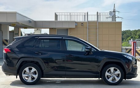 Toyota RAV4, 2021 год, 3 135 000 рублей, 21 фотография