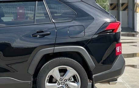 Toyota RAV4, 2021 год, 3 135 000 рублей, 20 фотография