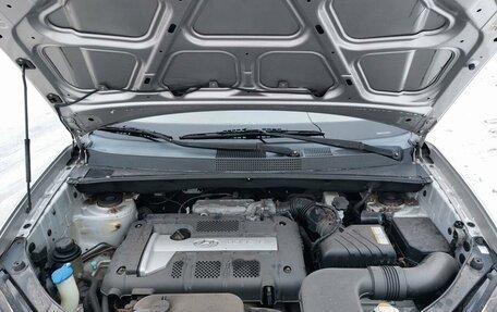 Hyundai Tucson III, 2005 год, 899 000 рублей, 26 фотография