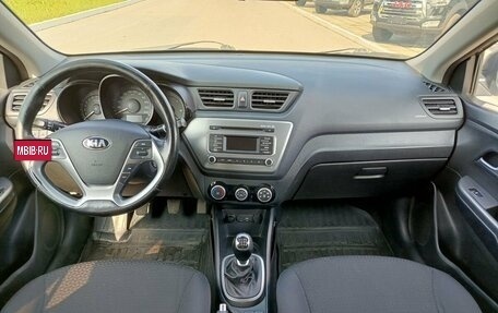 KIA Rio III рестайлинг, 2016 год, 978 000 рублей, 17 фотография