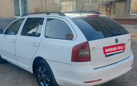 Skoda Octavia, 2011 год, 830 000 рублей, 28 фотография