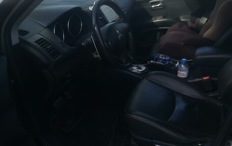 Mitsubishi Outlander III рестайлинг 3, 2012 год, 1 300 000 рублей, 7 фотография