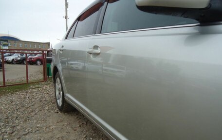 Toyota Avensis III рестайлинг, 2004 год, 699 000 рублей, 11 фотография
