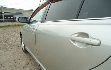Toyota Avensis III рестайлинг, 2004 год, 699 000 рублей, 12 фотография