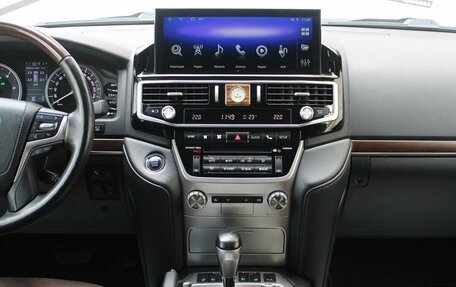 Toyota Land Cruiser 200, 2017 год, 7 500 000 рублей, 15 фотография