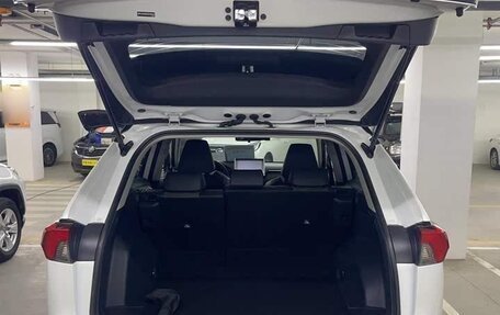 Toyota RAV4, 2022 год, 2 690 000 рублей, 13 фотография
