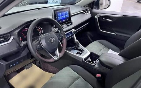 Toyota RAV4, 2022 год, 2 690 000 рублей, 19 фотография