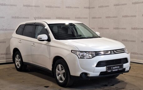 Mitsubishi Outlander III рестайлинг 3, 2012 год, 1 350 000 рублей, 3 фотография