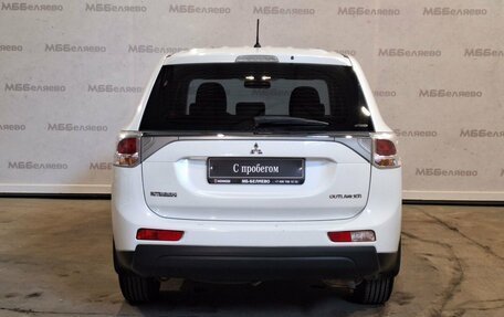 Mitsubishi Outlander III рестайлинг 3, 2012 год, 1 350 000 рублей, 6 фотография