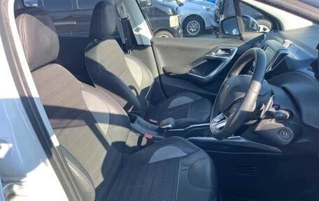 Peugeot 2008 II, 2014 год, 660 000 рублей, 8 фотография