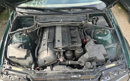 BMW 3 серия, 1998 год, 550 000 рублей, 15 фотография