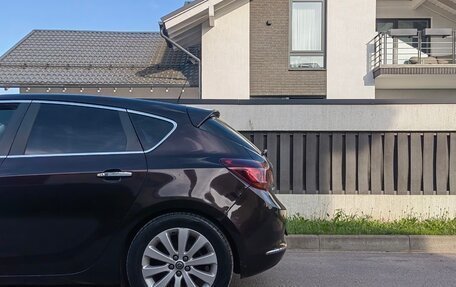 Opel Astra J, 2013 год, 750 000 рублей, 3 фотография