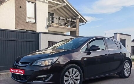 Opel Astra J, 2013 год, 750 000 рублей, 2 фотография