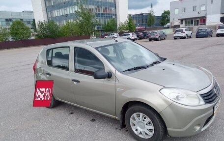 Renault Sandero I, 2014 год, 400 000 рублей, 2 фотография