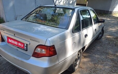 Daewoo Nexia I рестайлинг, 2010 год, 200 000 рублей, 4 фотография