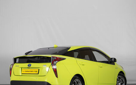 Toyota Prius IV XW50, 2016 год, 1 799 000 рублей, 3 фотография