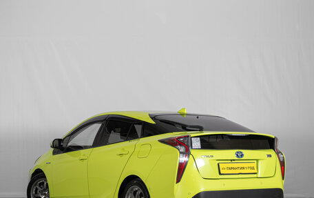 Toyota Prius IV XW50, 2016 год, 1 799 000 рублей, 5 фотография