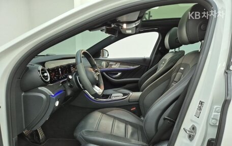 Mercedes-Benz E-Класс AMG, 2022 год, 6 995 000 рублей, 11 фотография