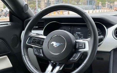 Ford Mustang VI рестайлинг, 2022 год, 2 650 008 рублей, 10 фотография