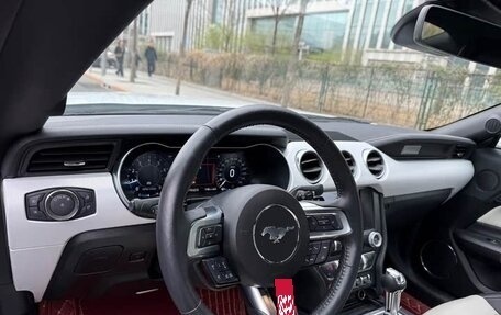 Ford Mustang VI рестайлинг, 2022 год, 2 650 008 рублей, 9 фотография
