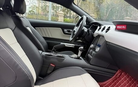 Ford Mustang VI рестайлинг, 2022 год, 2 650 008 рублей, 14 фотография